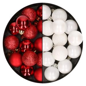 Bellatio 28x stuks kleine kunststof kerstballen wit en rood 3 cm -