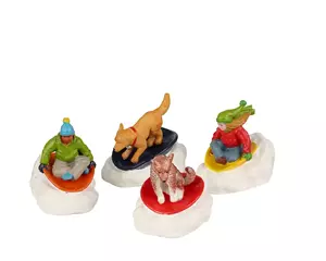 Lemax Dog Snow Saucer Fun Set van 4  Vail Village Collection 2022