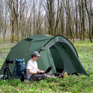 Outsunny 2-Persoons Campingtent met Netopeningen, Lampenhaak, Draagtas, Grijs+Geel