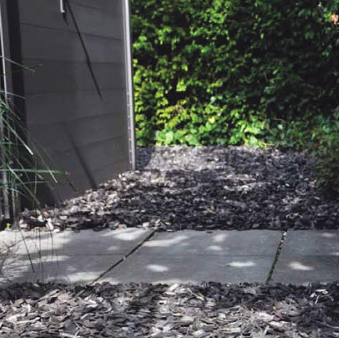 LalaShops Houtsnippers Gekleurd / Decochips - ZWART ANTRACIET - Bodembedekking Tuin 20-40mm / 35 ltr Zak