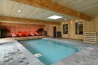 belvilla Groot landhuis met binnenzwembad, jacuzzi en sauna voor meerdere families