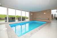 belvilla Luxe, stijlvol vakantiehuis met binnenzwembad, whirlpool, sauna en sunshower
