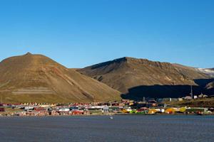 BBI-Travel 2024 15-Daagse Hurtigruten Expeditie Spitsbergen, IJsland en Faeroer eilanden