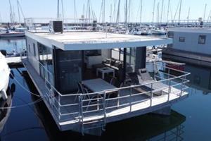 Chalet.nu Hausboot Family & Friends Hund LP2 / 4 Person - Duitsland - Mecklenburg-Vorpommern - Boltenhagen