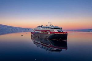 2024 18-Daagse Hurtigruten expeditie; Ontdek Patagonië en Antarctica