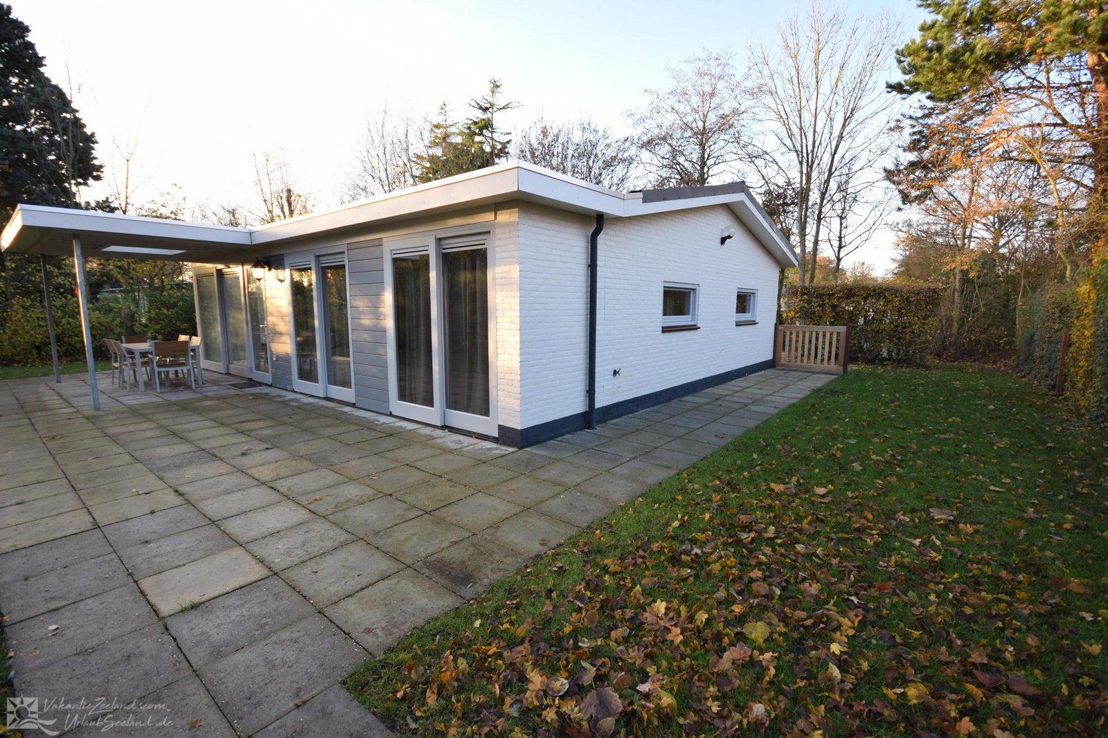 Vakantiezeeland.com VZ1169 Vakantiebungalow in Oostkapelle - Nederland - Zeeland - Oostkapelle