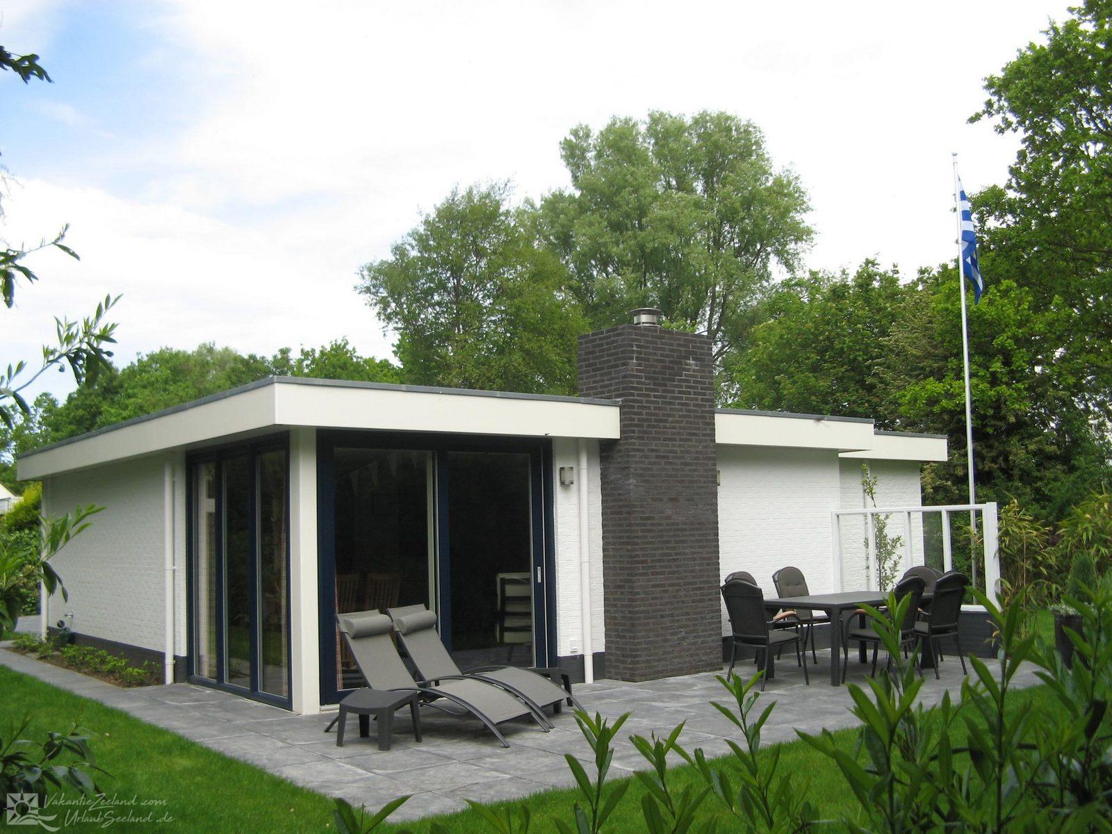 Vakantiezeeland.com VZ1185 Vakantiebungalow in Oostkapelle - Nederland - Zeeland - Oostkapelle