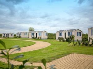 Heerlijkehuisjes.nl 4 persoons luxe chalet langs de Tjonger - Nederland - Europa - Oudehorne