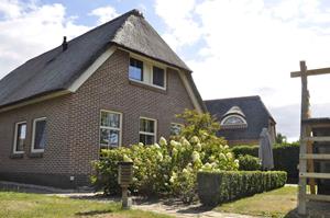 Heerlijkehuisjes.nl Prachtige 10 persoons villa met sauna en whirlpool in Tiendeveen, Drenthe. - Nederland - Europa - Tiendeveen