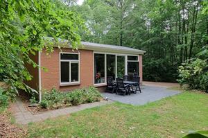 Heerlijkehuisjes.nl Luxe 4 persoons vakantiehuis met bubbelbad in de bossen nabij Epe op de Veluwe. - Nederland - Europa - Epe