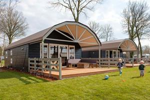 Heerlijkehuisjes.nl Luxe 8 persoons Lodge op de Zandstuve nabij Hardenberg - Nederland - Europa - Rheeze