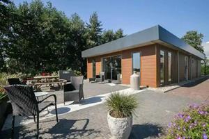 Heerlijkehuisjes.nl Toplocatie! Luxe 4 persoons vakantiehuis aan het vaarwater in Eastermar - Nederland - Europa - Eastermar