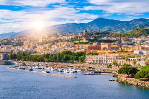 Corendon Cruise Italië, Frankrijk&Spanje - Queen Victoria - Italiè - Civitavecchia - Cruisereizen