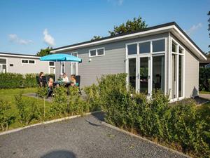 Heerlijkehuisjes.nl Basic 5 persoons chalet op vakantiepark met buitenzwembad - Nederland - Europa - Egmond-aan-den-Hoef
