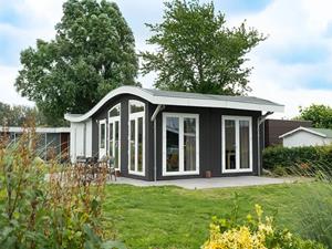 Heerlijkehuisjes.nl Luxe 6 persoons vakantiehuis gelegen op prachtig vakantiepark in Zuid-Limburg - Nederland - Europa - Brunssum