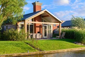 Heerlijkehuisjes.nl Energieneutrale 6 persoons bungalow, geheel gelijkvloers, gelegen op Tusken de Marren - Nederland - Europa - Akkrum