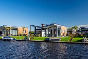 Heerlijkehuisjes.nl Luxe en gelijkvloerse 4-persoons vakantielodge aan het water - Nederland - Europa - Akkrum
