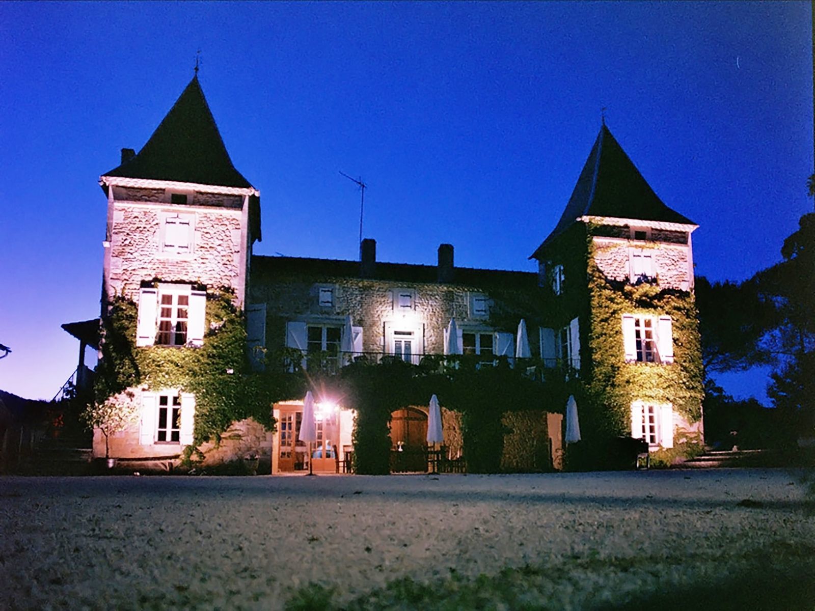 Specialvillas.nl Chateau Prayssac - A op kleinschalig vakantiepark met zwembad - Frankrijk - Dordogne - Prayssac