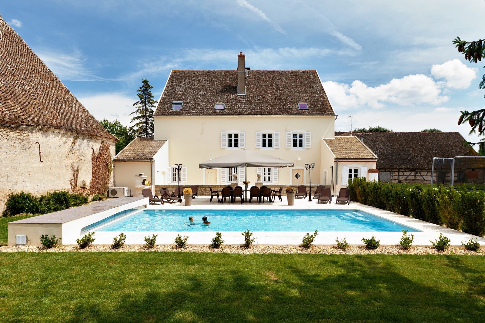 Specialvillas.nl Villa la Grande Dame - luxe vakantievilla in de Bourgogne - Frankrijk - Frankrijk - Bourgogne - Saunières