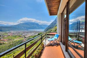 Bungalow.Net Sunrise On The Garda Lake - Italië - Riva del Garda