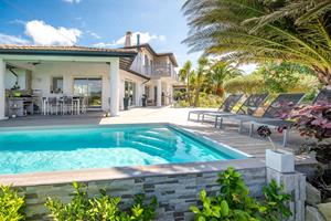 Bungalow.Net Maison Madalena With Pool close to ocean - Frankrijk - Urrugne