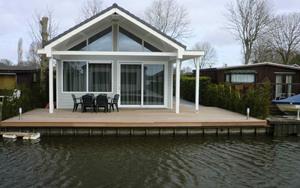 Heerlijkehuisjes.nl Luxe 6 persoons vakantiehuis, aan het water in Wervershoof aan het IJsselmeer. - Nederland - Europa - Wervershoof