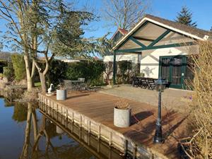 Heerlijkehuisjes.nl Mooi 4 persoons vakantiehuis aan viswater nabij Medemblik aan het IJsselmeer. - Nederland - Europa - Wervershoof