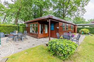 Heerlijkehuisjes.nl 5-persoons bungalow met omheinde tuin en privacy op de Veluwe met een zwembad op het park - Nederland - Europa - Ermelo