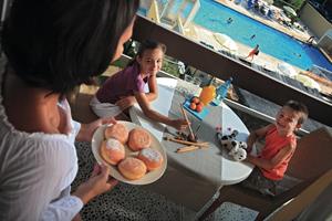Bungalow.Net Heliotel Marine 2p 4/5p AC - Frankrijk - Saint Laurent du Var