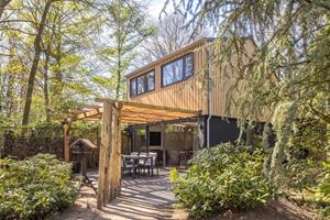 Heerlijkehuisjes.nl Luxe 6 persoons bungalow met sauna en hottub in de tuin op de Veluwe. - Nederland - Europa - Wekerom