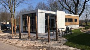 Heerlijkehuisjes.nl Chalet voor 6 personen op kindvriendelijk vakantiepark binnen- en buitenzwembad - Nederland - Europa - Kaatsheuvel