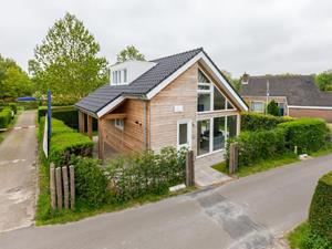 Heerlijkehuisjes.nl Luxe ruime 6 persoons vakantievilla vlakbij het strand in Burg-Haamstede, Zeeland - Nederland - Europa - Burgh-Haamstede