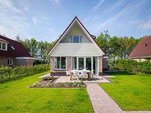 Heerlijkehuisjes.nl Prachtige 6 persoons vakantievilla met grote tuin aan de zwemvijver in Havelte, Drenthe - Nederland - Europa - Havelte