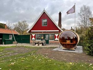 Heerlijkehuisjes.nl Luxe 5 persoons vakantiehuis met hottub, sunshower en Finse sauna in de Achterhoek. - Nederland - Europa - Lievelde