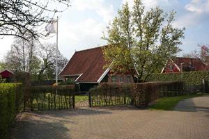 Heerlijkehuisjes.nl Luxe 6 persoons vakantiehuis met hottub, sunshower en infrarood sauna in de Achterhoek. - Nederland - Europa - Lievelde