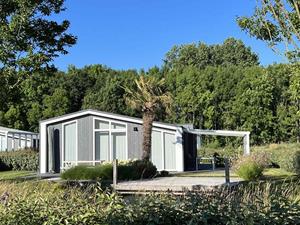 Heerlijkehuisjes.nl NIEUW: Luxe 4-persoons vakantiewoning aan het water in Wemeldinge aan de Oosterschelde - Nederland - Europa - Wemeldinge