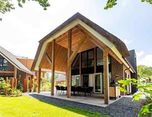 Heerlijkehuisjes.nl Luxe 12 persoons villa met Wellness op Resort Valley - Nederland - Europa - Wekerom