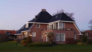 Heerlijkehuisjes.nl Knus appartement voor 2 personen met uitzicht op de haven in Earnewald, Friesland - Nederland - Europa - Earnewald