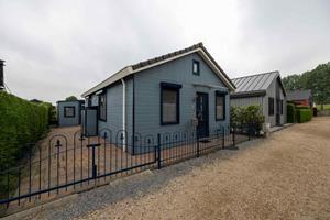 Heerlijkehuisjes.nl 4 persoons chalet met serre aan het water nabij Medemblik - Nederland - Europa - Wervershoof