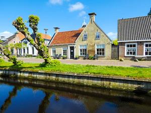 Heerlijkehuisjes.nl Sfeervol appartement voor 4 personen aan het water in Eastermar, Friesland - Nederland - Europa - Eastermar