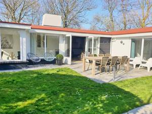 Heerlijkehuisjes.nl Sfeervolle luxe 6-persoons vakantiebungalow onderaan de duinen bij Westkapelle - Nederland - Europa - Westkapelle