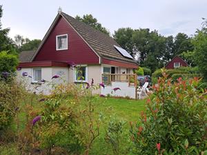 Heerlijkehuisjes.nl Comfortabele 4-persoons bungalow met ruime tuin in Boijl, Friesland - Nederland - Europa - Boijl