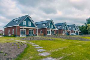 Heerlijkehuisjes.nl Moderne watervilla voor 6 personen met royale tuin op Vakantiepark IJsselmeer - Nederland - Europa - Medemblik