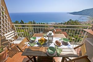 Bungalow.Net La Porta Sul Mare Sea View - Italië - Ospedaletti