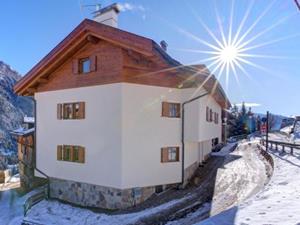 Chalet.nl Chalet El Tobia - 18 personen - Italië - Dolomieten - Val di Fassa - Pozza di Fassa