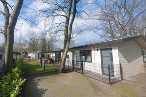 Heerlijkehuisjes.nl Mooi chalet voor 4 personen gelegen in het bos op vakantiepark Residence de Eese - Nederland - Europa - De Bult