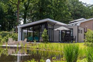 Heerlijkehuisjes.nl 6 persoons lodge met hottub op een vakantiepark in de Veluwe - Nederland - Europa - Wekerom