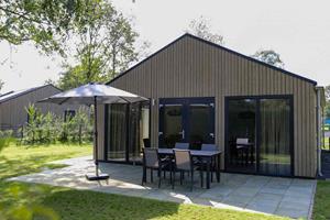 Heerlijkehuisjes.nl Modern 4 persoons vakantiehuis op een huisdiervriendelijk vakantiepark nabij Hardenberg - Nederland - Europa - Radewijk