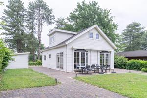 Heerlijkehuisjes.nl Luxe 8 persoons vakantiehuis gelegen op prachtig vakantiepark in Zuid-Limburg - Nederland - Europa - Brunssum