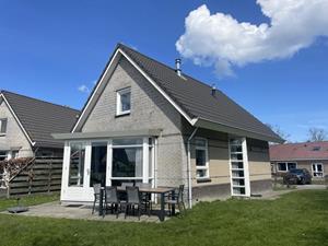 Heerlijkehuisjes.nl Luxe 6 persoons vakantiehuis met wellness aan het water, nabij het IJsselmeer. - Nederland - Europa - Medemblik